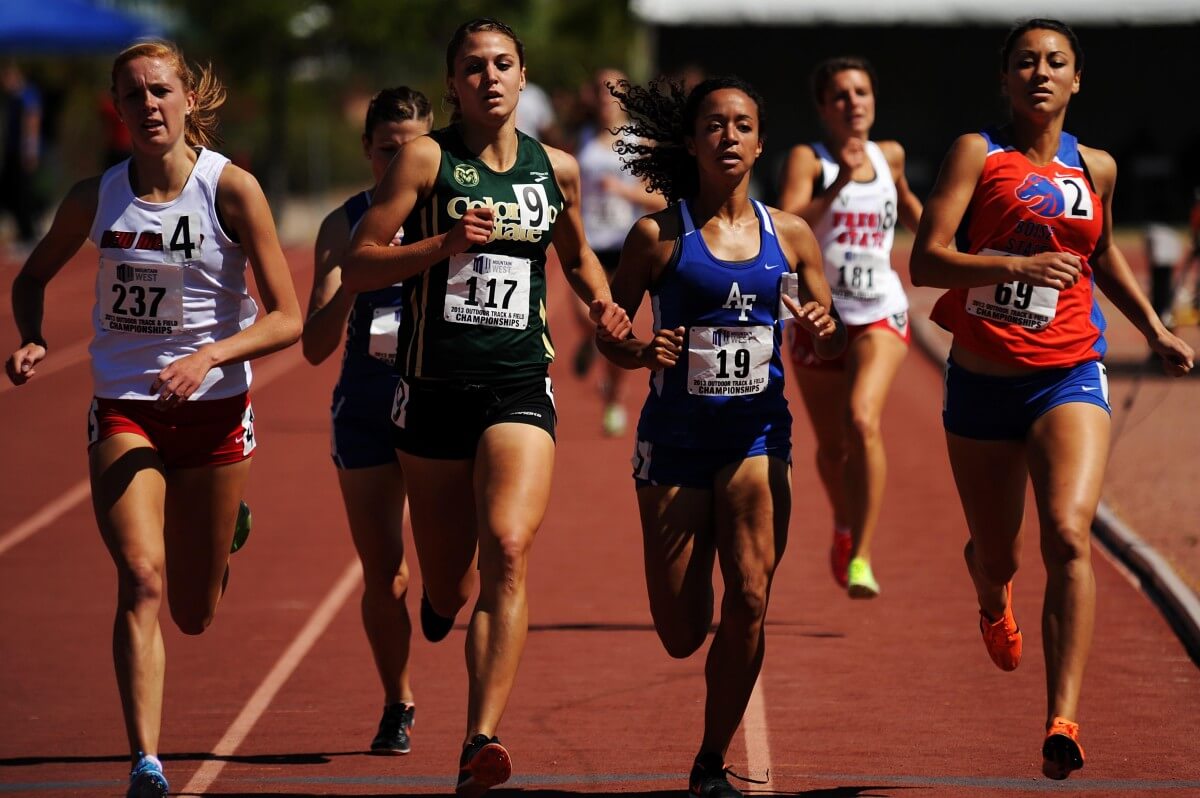 race_finish_line_athletes_competition_track_runners_females-893081.jpg!d