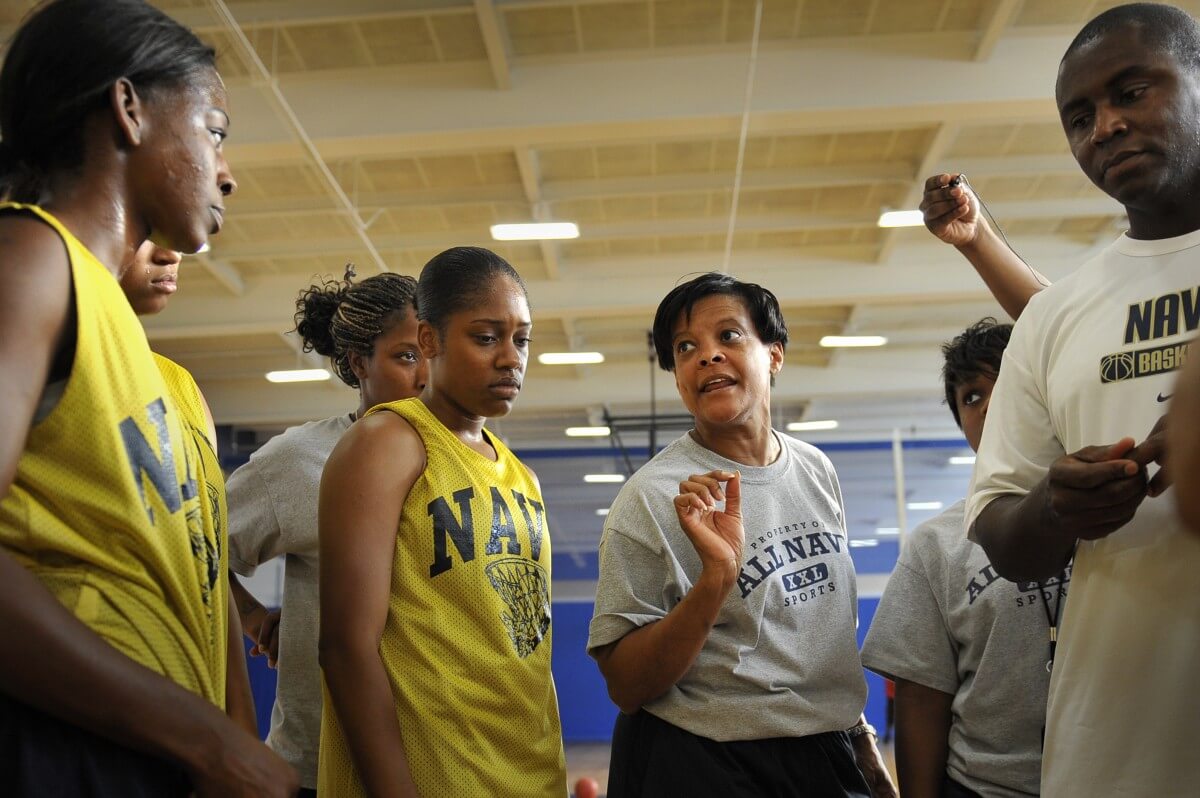 basketball_practice_ball_sport_team_play_court_gym-903209.jpg!d