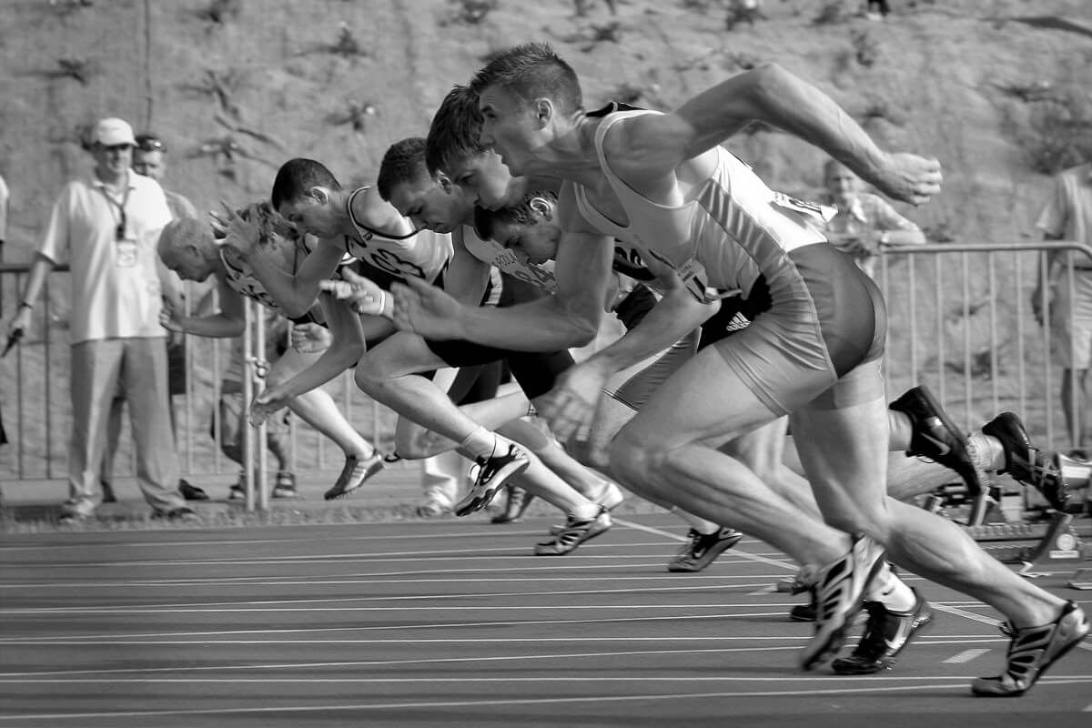 athletes_athletics_black_and_white_competition_course_fitness_lane_monochrome-927753